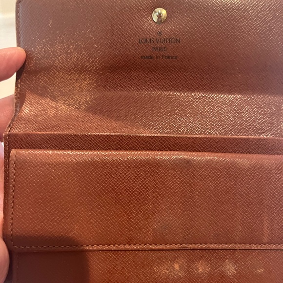Louis Vuitton Mono Snap Leather Wallet - Picture 5 of 16